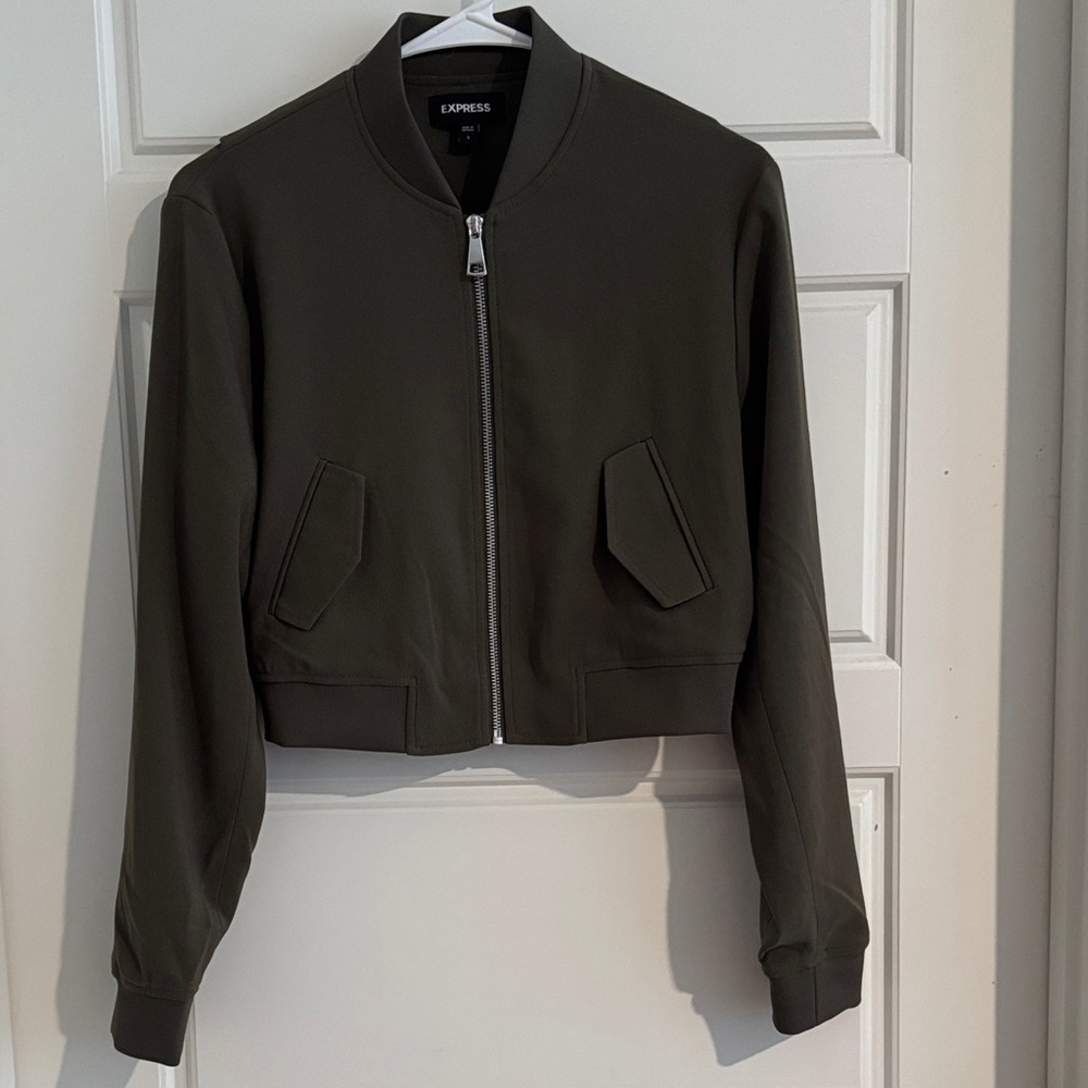 Express Cropped Jacket